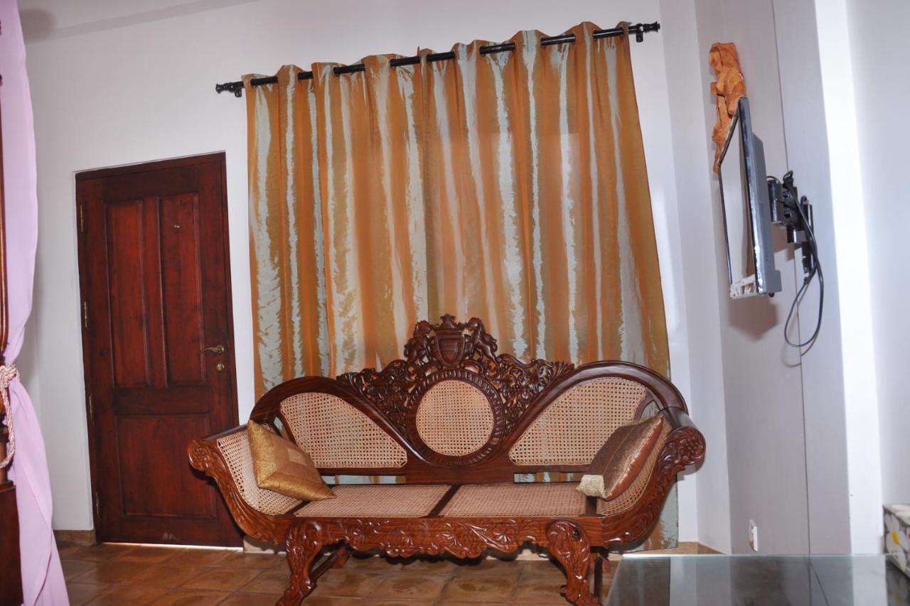 Solomon Beach Hotel Marawila Exterior foto