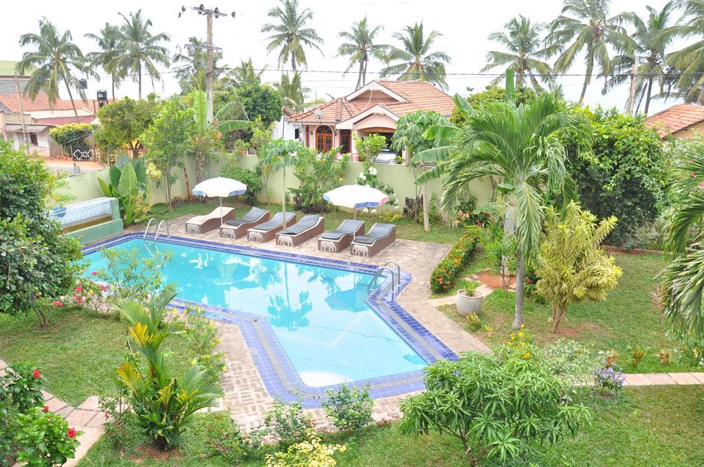 Solomon Beach Hotel Marawila Exterior foto
