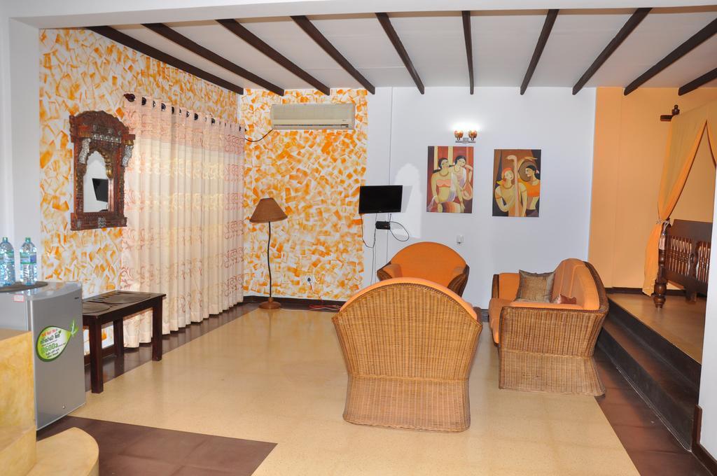 Solomon Beach Hotel Marawila Habitación foto