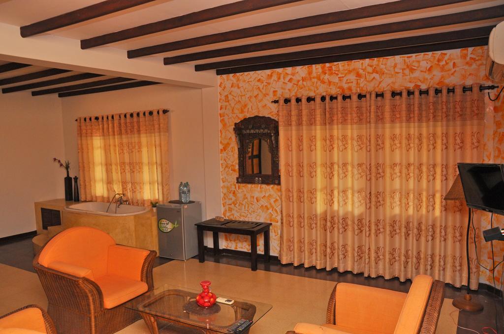 Solomon Beach Hotel Marawila Habitación foto