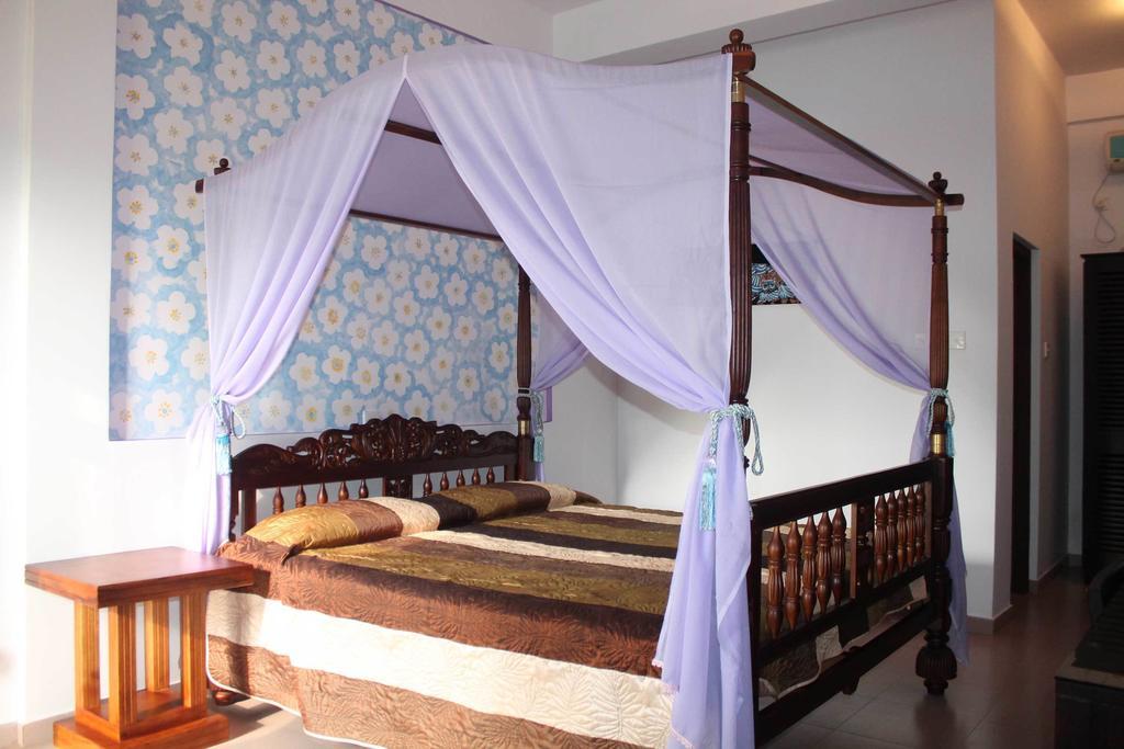 Solomon Beach Hotel Marawila Habitación foto